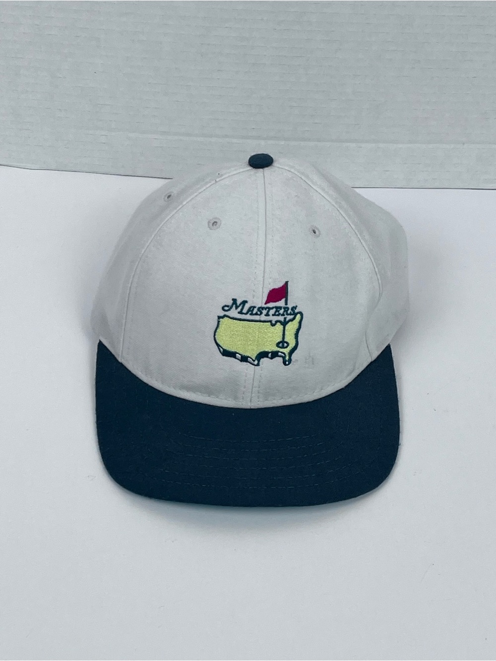 American Needle Men's Masters White & Green Adjsutable Strap Back Cap OS; Golf